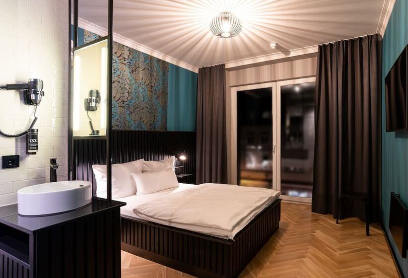 Номер Премиум, 133 Boutique