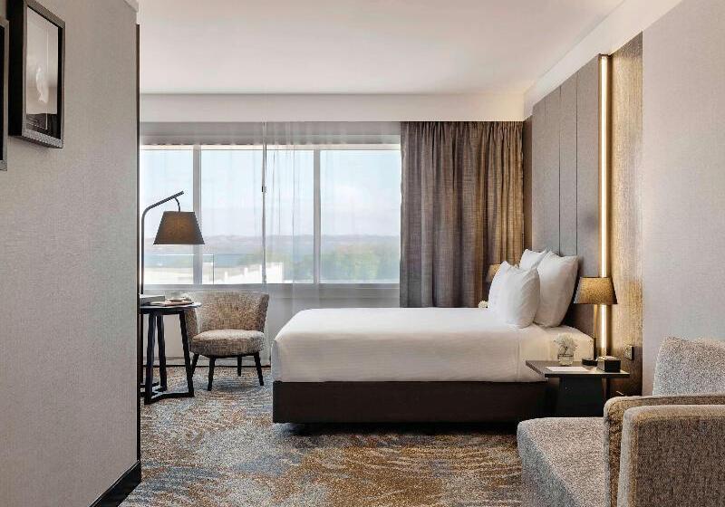 Номер Deluxe Кровать Кинг Вид на Город, Pullman Rotorua