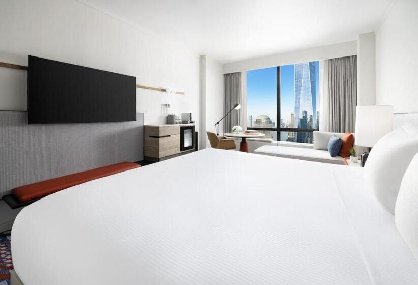 اتاق دلوکس با تخت کینگ و چشم‌انداز شهر, M Social New York Downtown