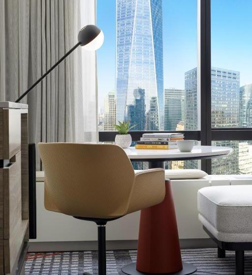 اتاق دلوکس با تخت کینگ و چشم‌انداز شهر, M Social New York Downtown