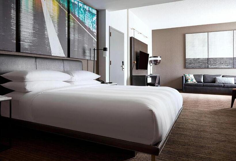キングサイズベッドのスイートルーム, New York Marriott At The Brooklyn Bridge