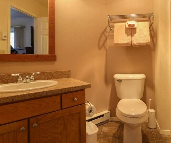 Апартаменты 1 Спальня, Meadow Lake Resort & Condos