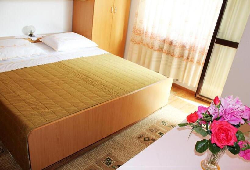Номер Стандарт с Террасой, Rooms Teklić