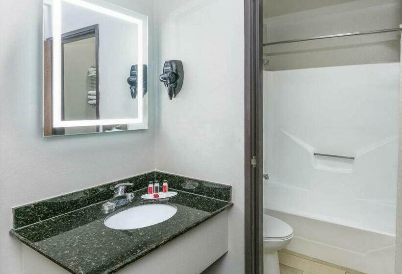 Номер Стандарт, Howard Johnson By Wyndham Near Schlitterbahn