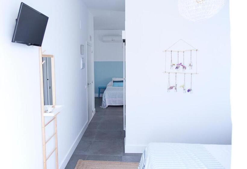 غرفة عائلية, Hostal La Casa Sanlúcar