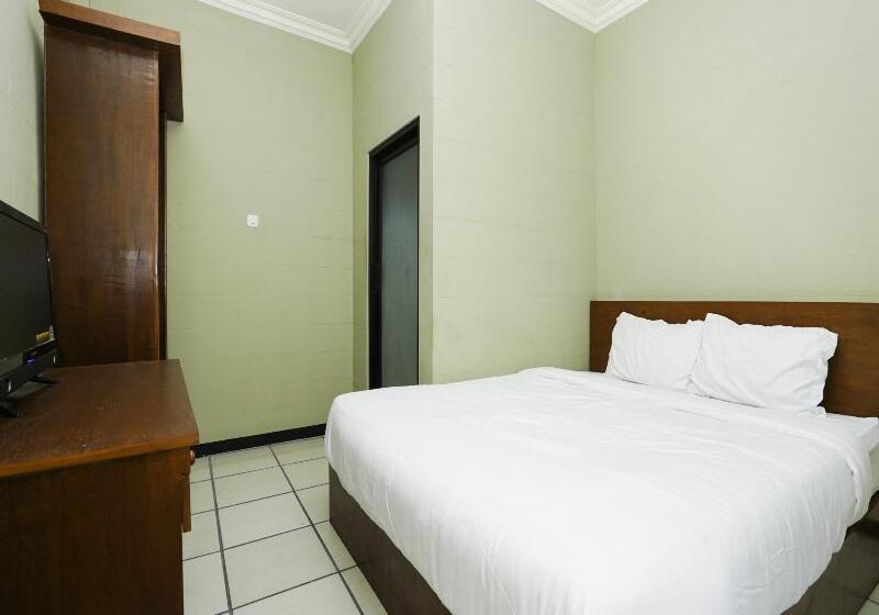 חדר סטנדרט, Reddoorz Plus Syariah At Lotus Hotel Bojonegoro