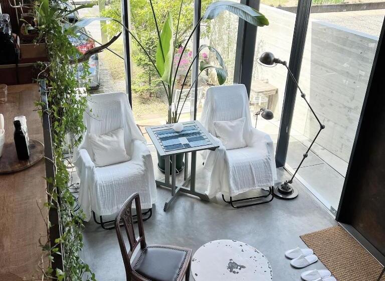 스위트, Guest House Maison De Stuffmarket