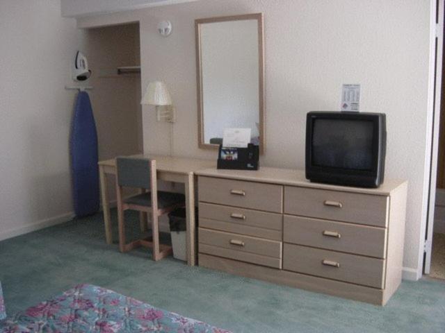 스탠다드 룸 킹사이즈 침대, Prestige Inn