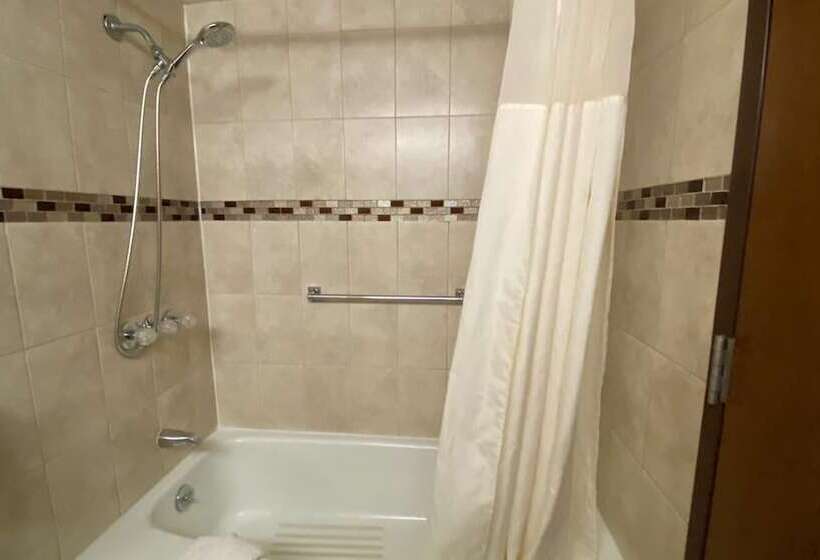 스탠다드 룸 더블 침대, Ramada By Wyndham Rome / Verona