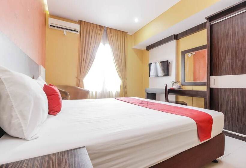 Номер Стандарт, Reddoorz At La Mega Near Pasar Pagi Cirebon