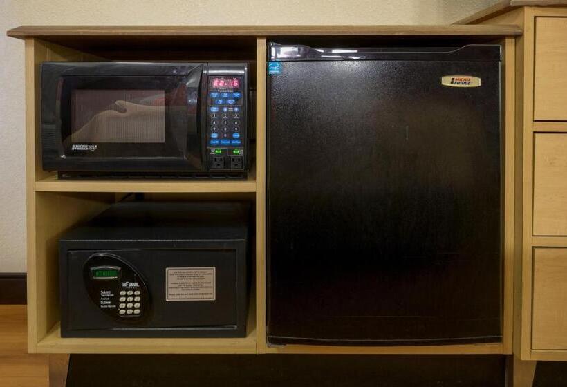 Номер Deluxe Адаптированный для Инвалидов, Red Roof Inn Detroit  Royal Oak/ Madison Heights
