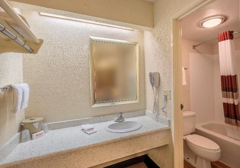 Номер Superior Кровать Кинг, Red Roof Inn Indianapolis South