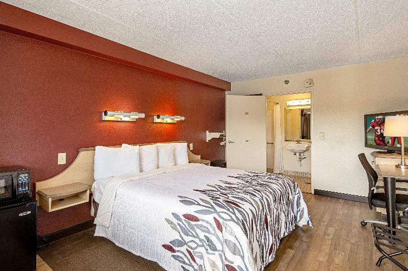 Номер Superior Кровать Кинг, Red Roof Inn Pensacola  I10 At Davis Highway