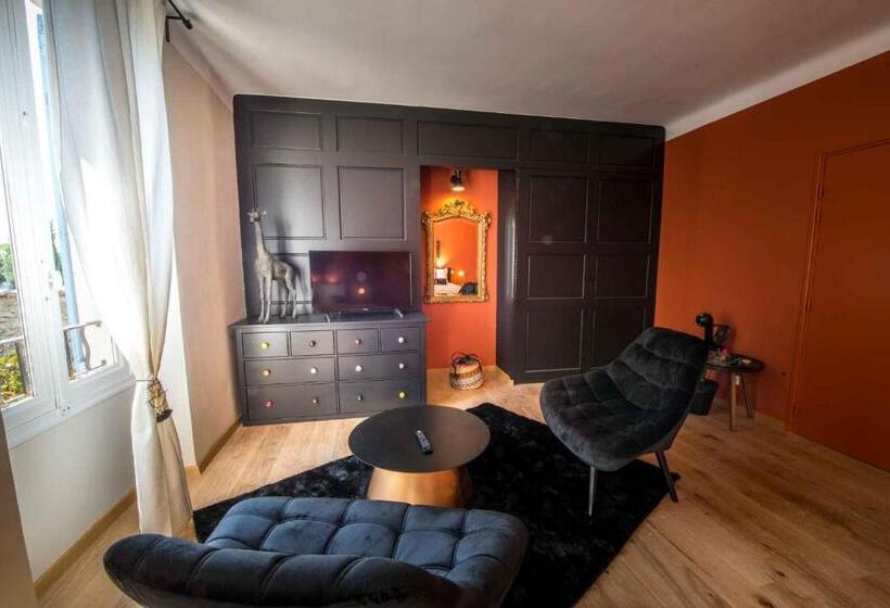 Номер Deluxe, Une Autre Histoire