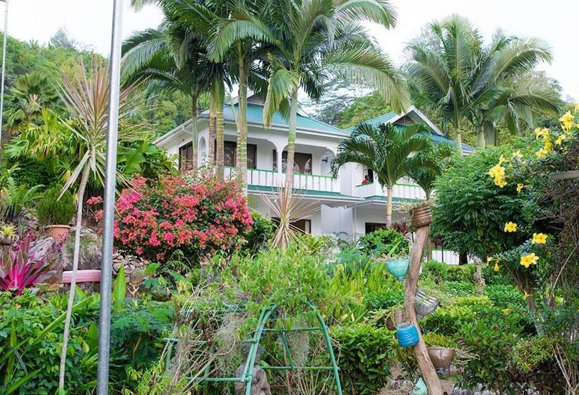 آپارتمان 1 خوابه با چشم‌انداز باغ, Evergreen Apartments