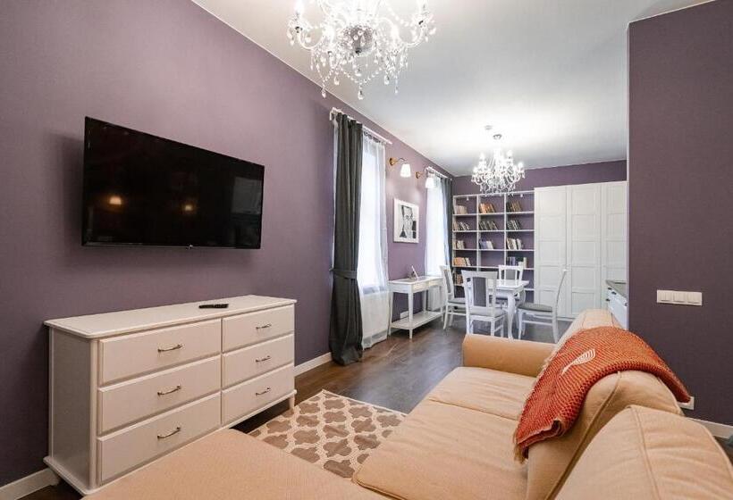 Студия Deluxe, Revelton Studios Marianske Lazne