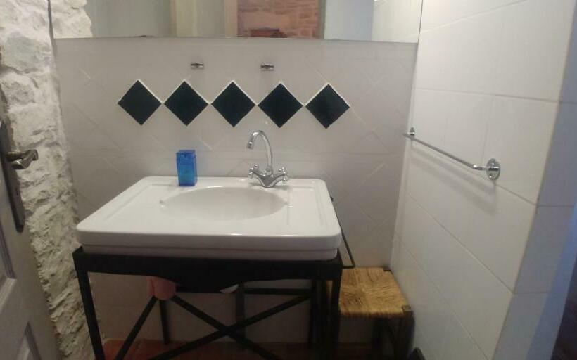 패밀리 룸, Albergue El Condor
