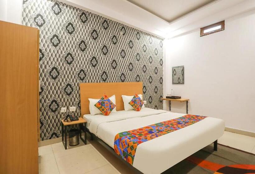 سوییت, Fabhotel Pranjul Inn
