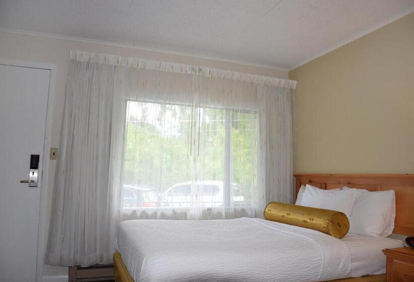 Family Suite, Scotty's Lakeside Resort