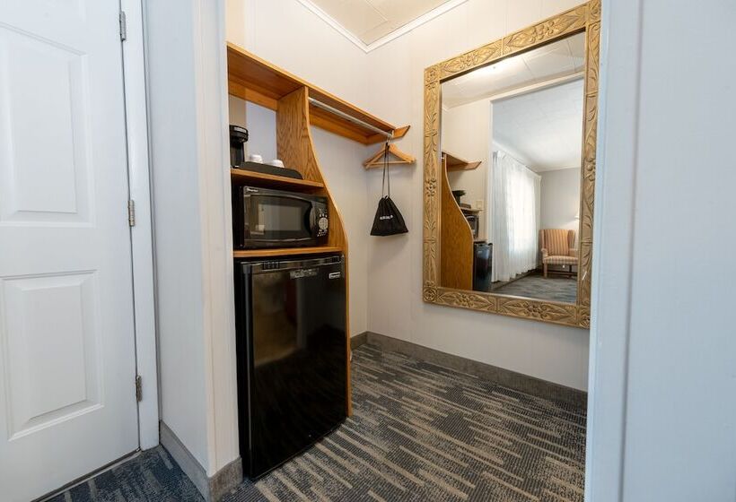 Стандартный Номер Кровать Кинг, Scotty's Lakeside Resort
