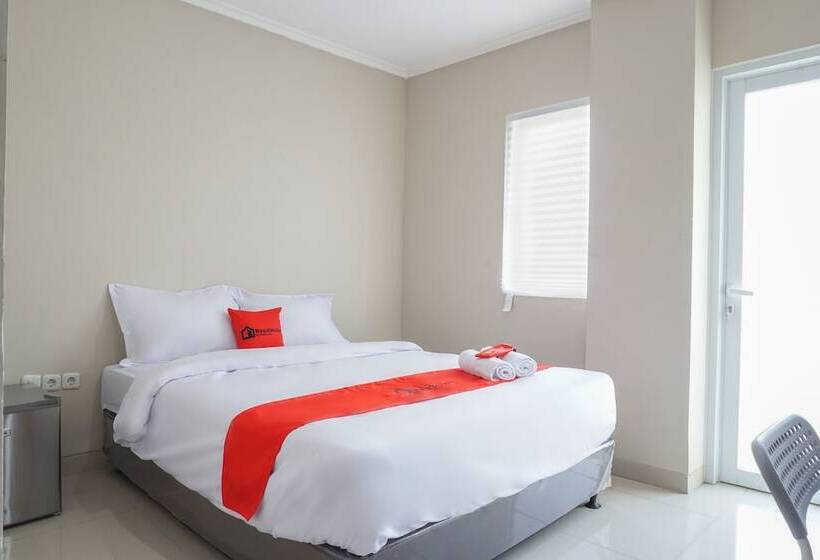 Номер Стандарт, Residences By Reddoorz Near Mt Haryono