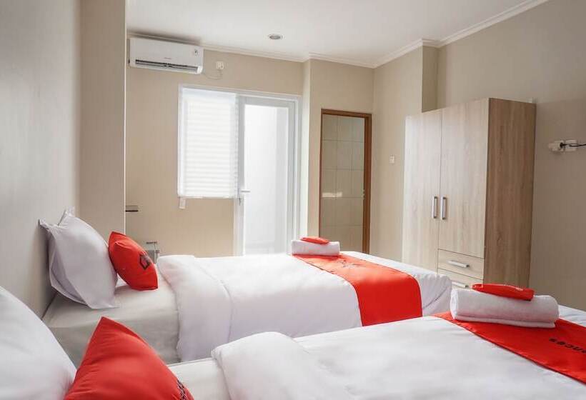 Номер Стандарт, Residences By Reddoorz Near Mt Haryono