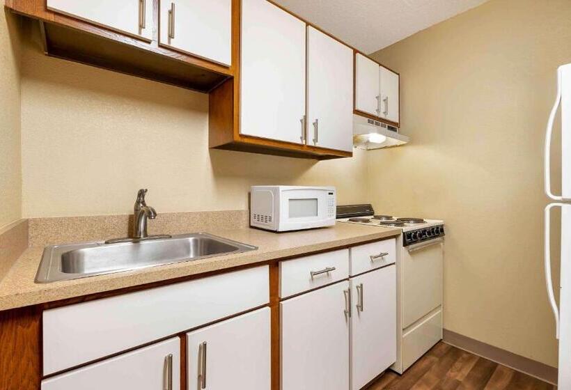 Студия Стандарт, Extended Stay America Suites  Indianapolis  Northwest  College Park