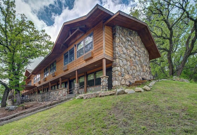 Номер Стандарт 2 Двуспальные Кровати, State Game Lodge At Custer State Park Resort
