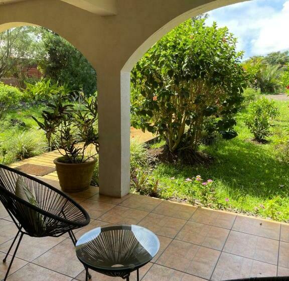 اتاق استاندارد, Teanehi Bed & Breakfast