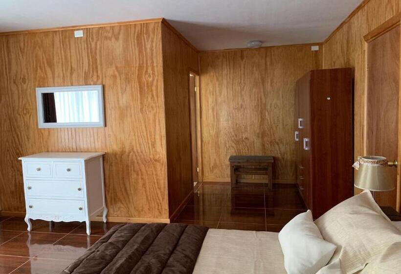 اتاق لوکس با بالکن, Teanehi Bed & Breakfast