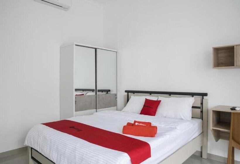 Номер Deluxe, Reddoorz Syariah Near Rsud Kota Bogor