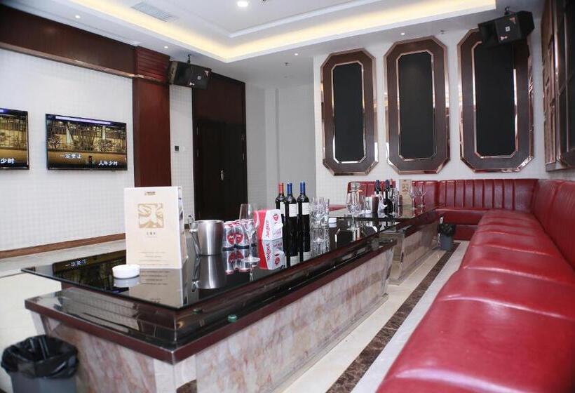 Номер Deluxe с Балконом, Sealong Bay Zhongqi Conifer Hotel 海龙湾中启康年酒店