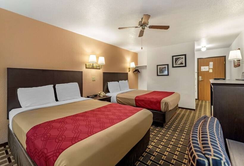 Номер Стандарт 2 Двуспальные Кровати, Econo Lodge La Junta