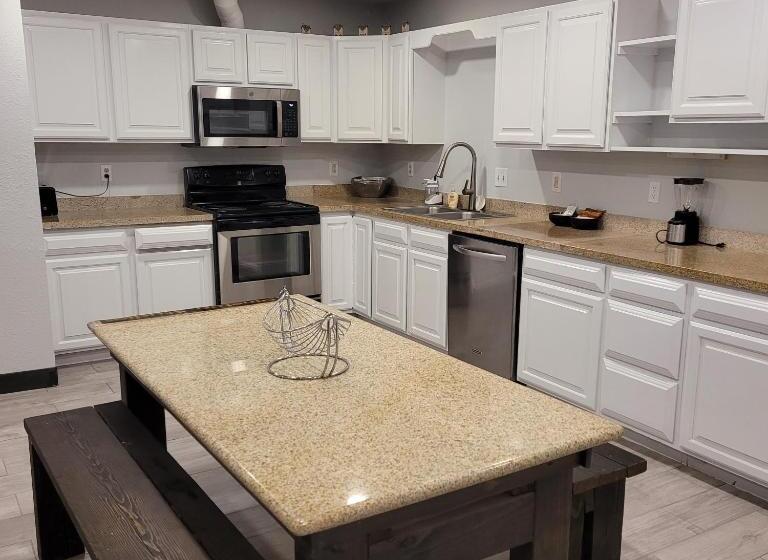 Family Suite, Pinetop Studio Suites