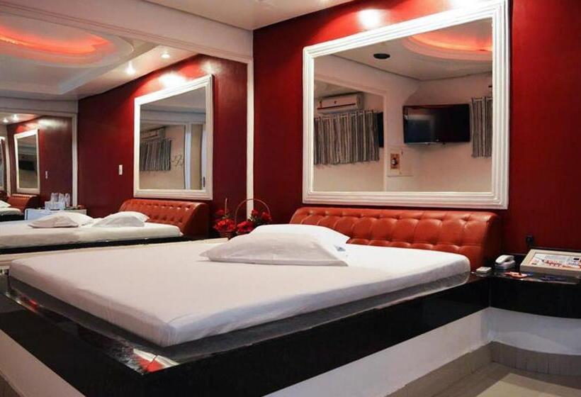 디럭스 룸, Motel Anonimus