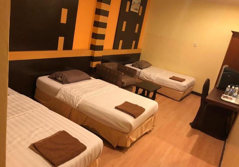 Семейный Номер, Gd Hotel   Permas Jaya
