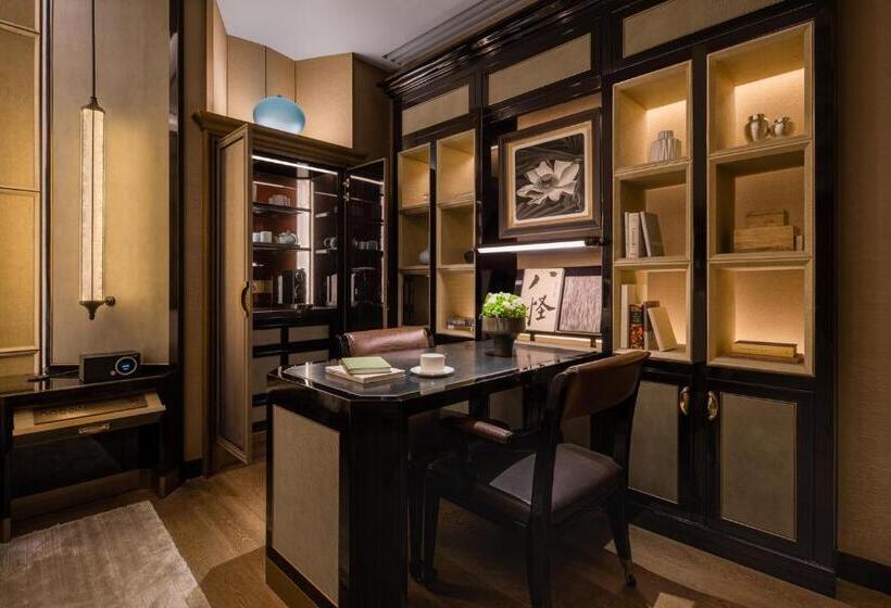 Номер Клуб, The Ritzcarlton, Nanjing