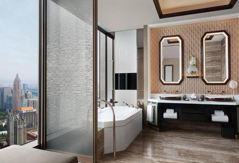 Номер Клуб, The Ritzcarlton, Nanjing