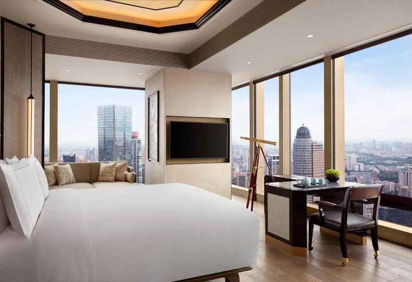 Номер Клуб Кровать Кинг, The Ritzcarlton, Nanjing