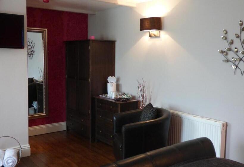 Номер Deluxe Кровать Кинг, The Cross Guest House
