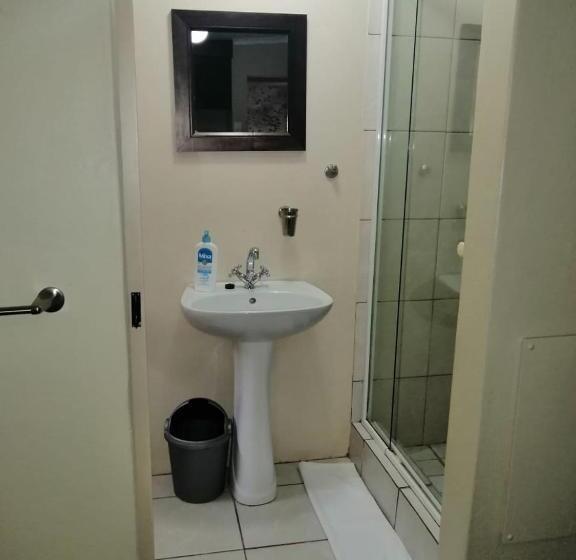 패밀리 룸, Zig Zag Self Catering Accommodation