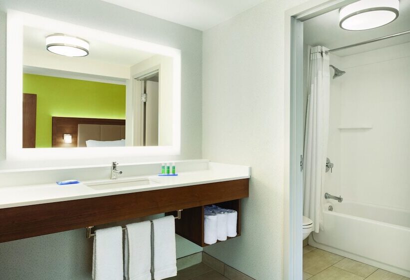 Люкс Адаптированный для Инвалидов, Holiday Inn Express Hartford South   Rocky Hill, An Ihg