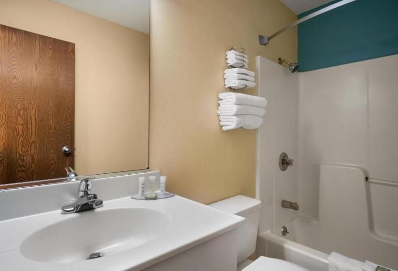 Стандартный Номер Кровать Кинг, Super 8 By Wyndham Peoria East