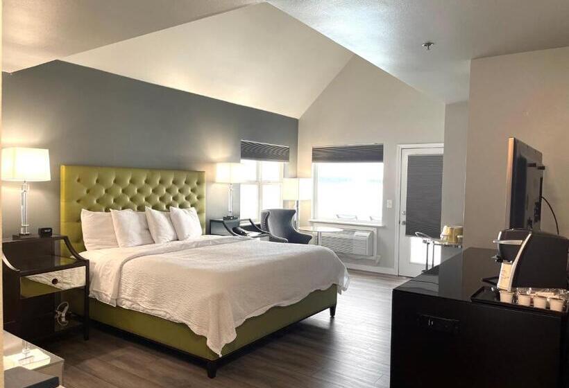 Номер Премиум, Tides Inn & Suites