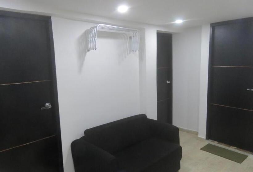 家庭公寓, Posada J&j Forbes  2