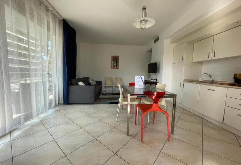 Апартаменты 2 Спальни, Pisa Beach Park