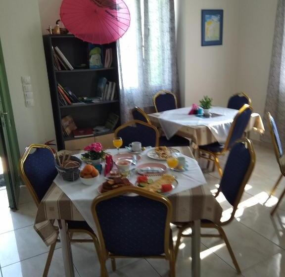 غرفة قياسية مزوَّدة بشُرفة, Pyrgos Sofokleous