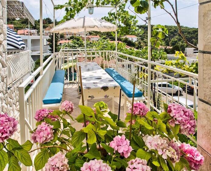 2 베드룸 컴포트 아파트, Apartments Balic