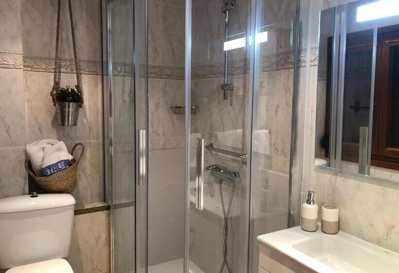 Номер Стандарт, Hostal Arostegui