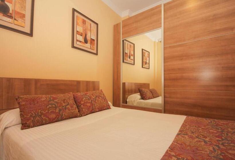 Habitación Familiar, Hostal Costa Azul